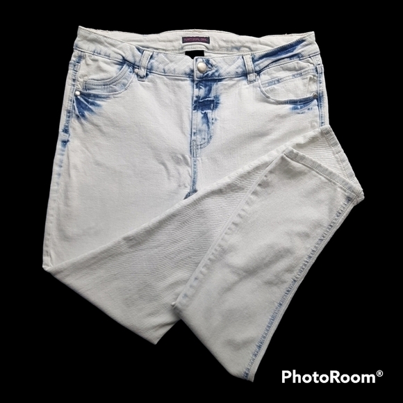 Material Girl Denim - Material Girl Bleach Dye Jeans